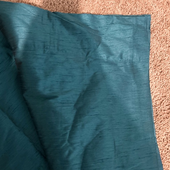 Curtains - Picture 4 of 7